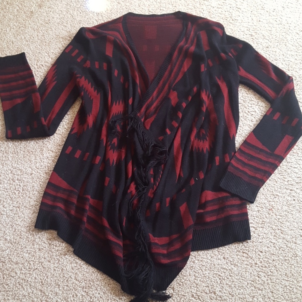 🚫SOLD🚫Fringe sweater